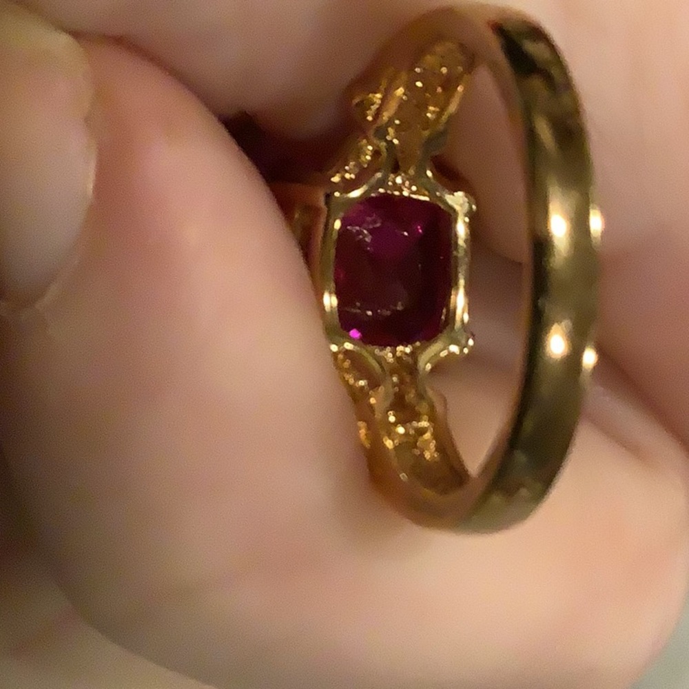 Candy Pink Stone Cocktail Ring - Picture 3 of 3